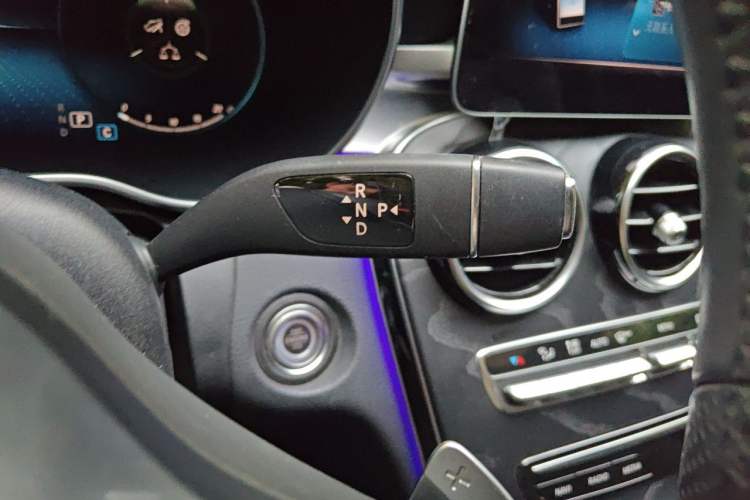 Used Mercedes-Benz C-Class 2020 Restyled C 260 L Sport Edition Gear Lever