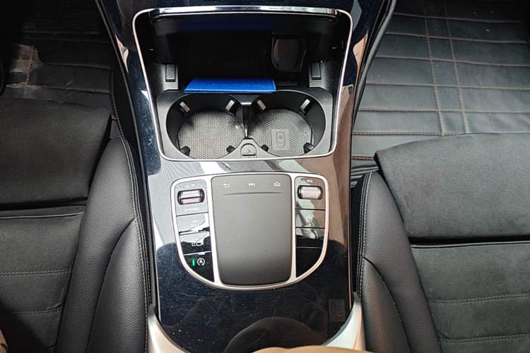 Used Mercedes-Benz C-Class 2020 C 260 Sport Edition Gear Lever