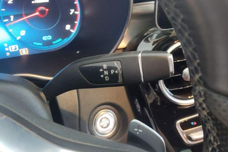Used Mercedes-Benz C-Class 2020 C 260 Sport Edition Gear Lever
