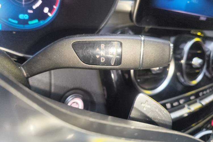 Used Mercedes-Benz C-Class 2020 C 260 Sport Edition Gear Lever