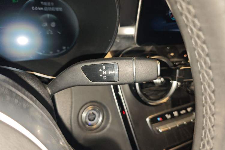 Used Mercedes-Benz C-Class 2020 C 260 L Sport Edition Gear Lever