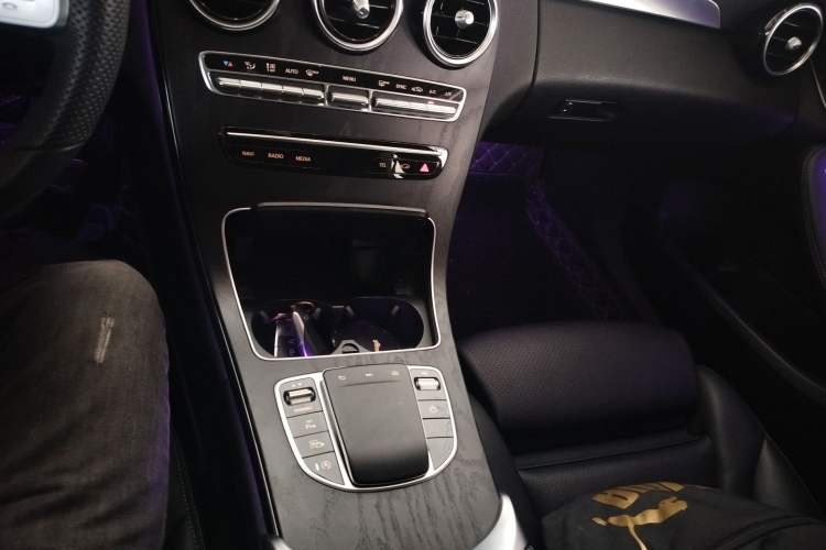 Used Mercedes-Benz C-Class 2020 Restyled C 200 L Fashion Edition Sport Version Gear Lever