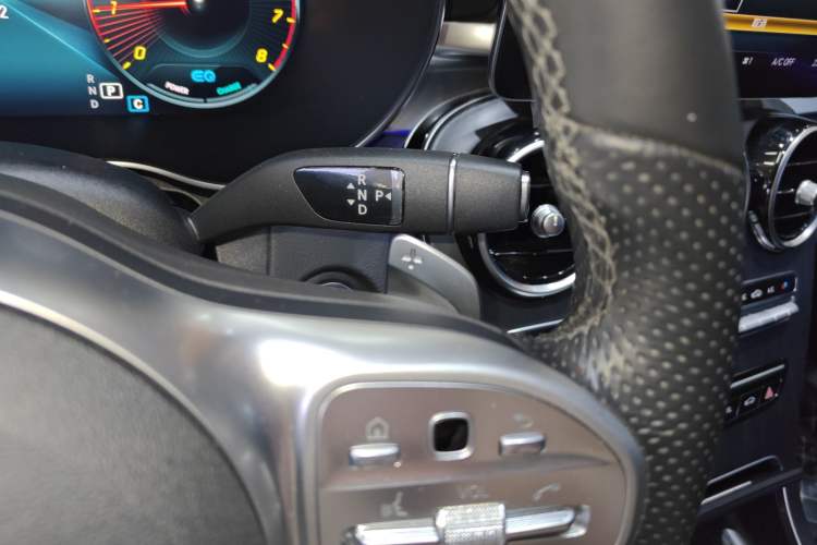 Used Mercedes-Benz C-Class 2020 Restyled C 260 L Sport Edition Gear Lever