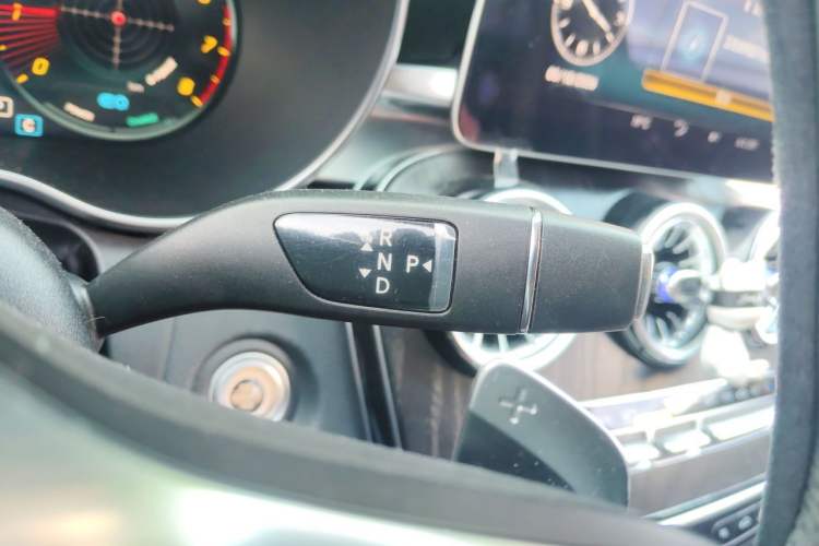 Used Mercedes-Benz C-Class 2020 C 260 L Sport Edition Gear Lever