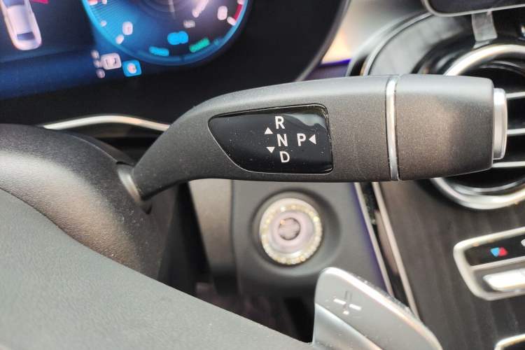 Used Mercedes-Benz C-Class 2020 Restyled C 260 L Sport Edition Gear Lever