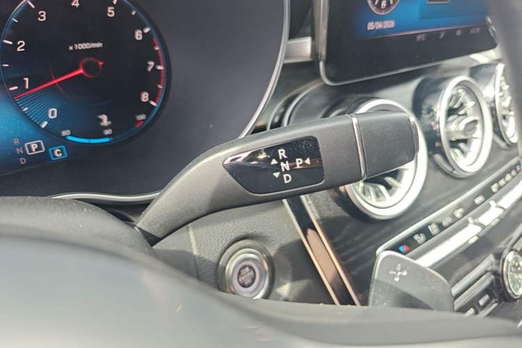 Used Mercedes-Benz C-Class 2020 C 200 L Fashion Edition Sport Version Gear Lever