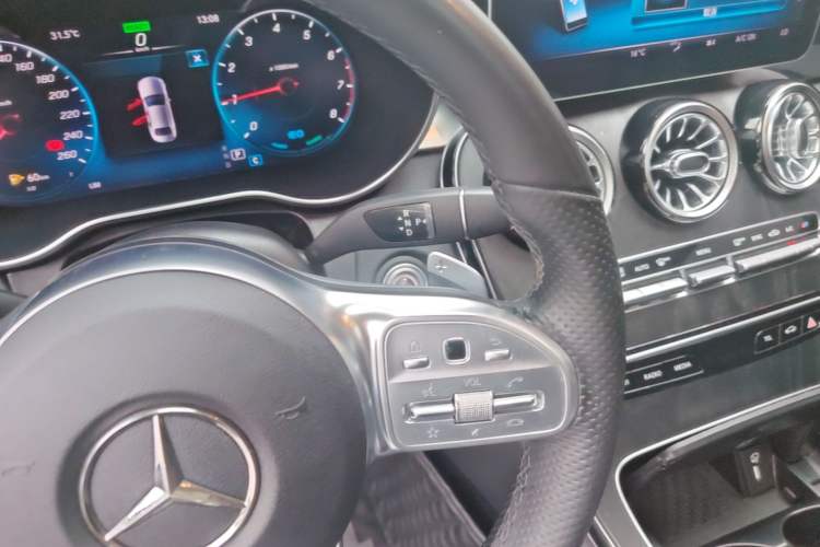 Used Mercedes-Benz C-Class 2020 C 260 L Sport Edition Gear Lever