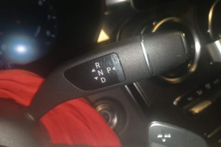 Used Mercedes-Benz C-Class 2020 C 200 L Fashion Edition Sport Version Gear Lever