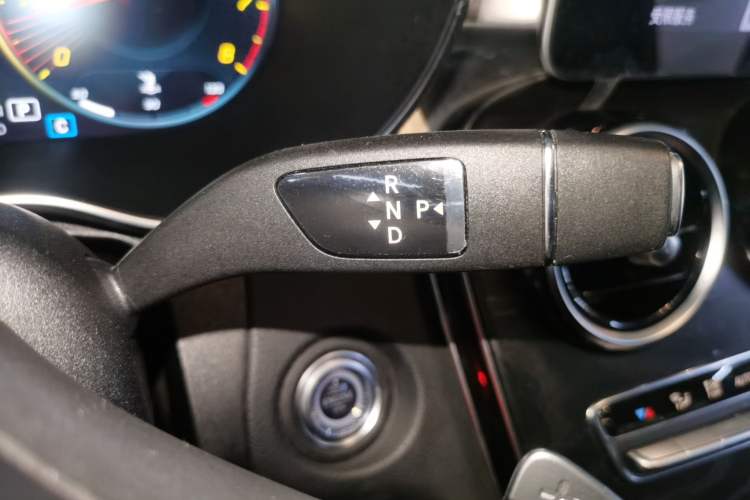 Used Mercedes-Benz C-Class 2020 C 200 L Fashion Edition Sport Version Gear Lever