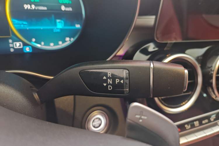 Used Mercedes-Benz C-Class 2020 Restyled C 260 Sport Edition Gear Lever