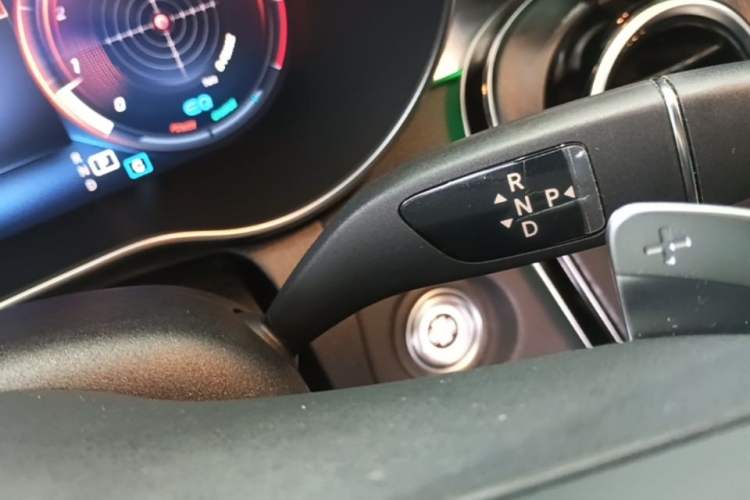 Used Mercedes-Benz C-Class 2020 C 260 L Sport Edition Gear Lever