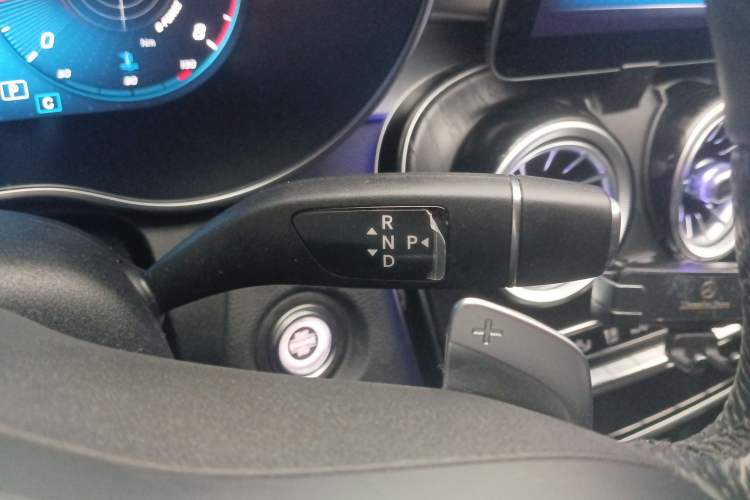 Used Mercedes-Benz C-Class 2020 Restyled C 200 L Fashion Edition Sport Version Gear Lever