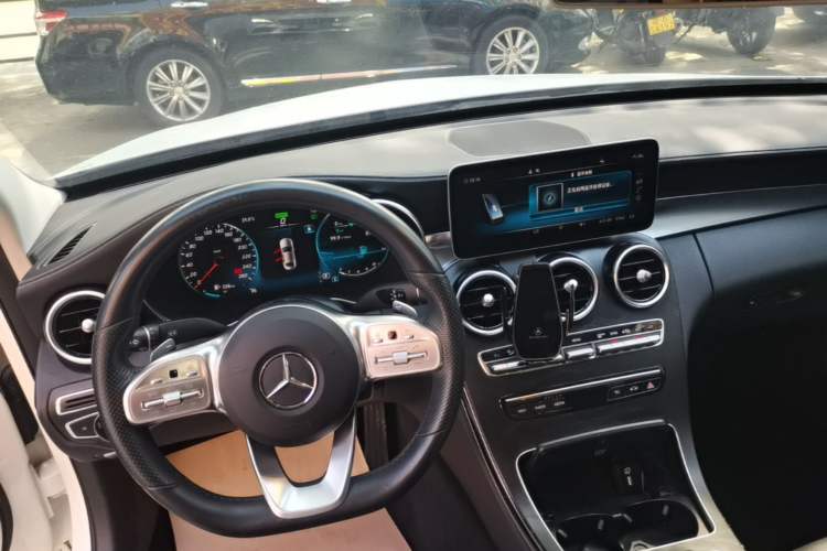 Used Mercedes-Benz C-Class 2020 C 260 L Sport Edition Gear Lever