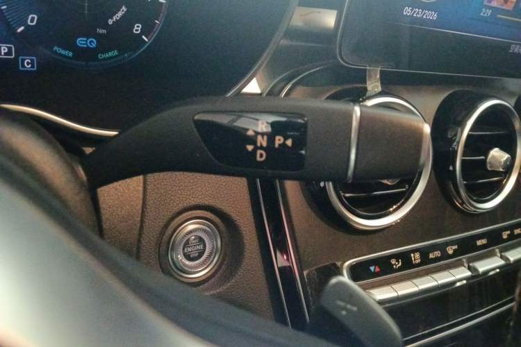 Used Mercedes-Benz C-Class 2020 C 260 L Sport Edition Gear Lever