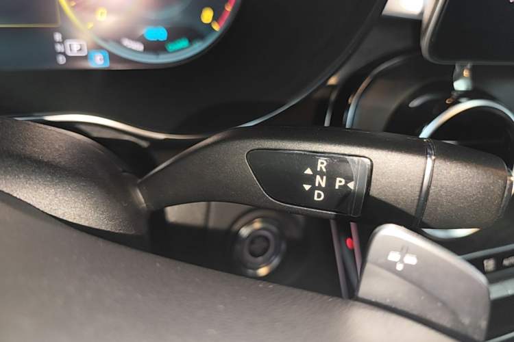Used Mercedes-Benz C-Class 2020 C 260 L Sport Edition Gear Lever