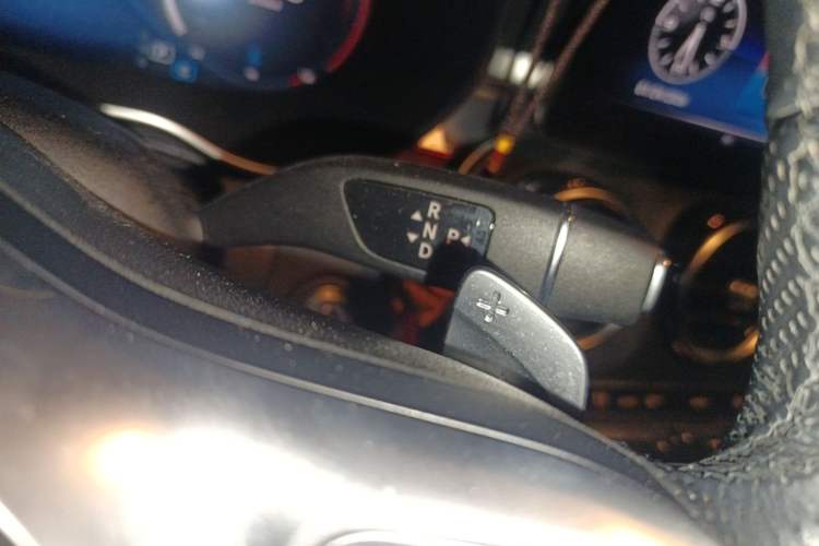 Used Mercedes-Benz C-Class 2020 Restyled C 200 L Fashion Edition Sport Version Gear Lever