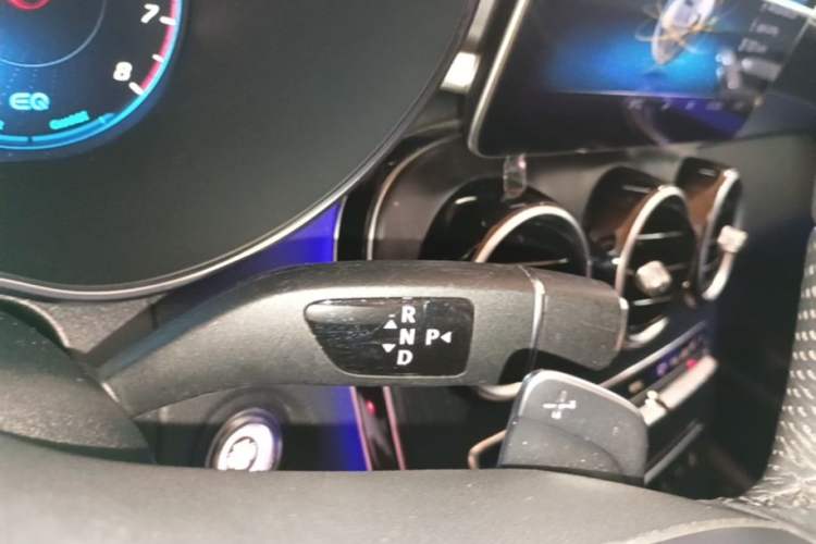 Used Mercedes-Benz C-Class 2020 Restyled C 260 L Sport Edition Gear Lever