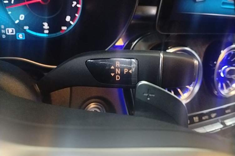 Used Mercedes-Benz C-Class 2020 Restyled C 200 L Fashion Edition Sport Version Gear Lever