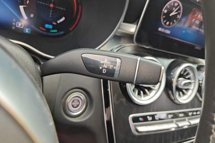 Used Mercedes-Benz C-Class 2020 Restyled C 260 L Sport Edition Gear Lever
