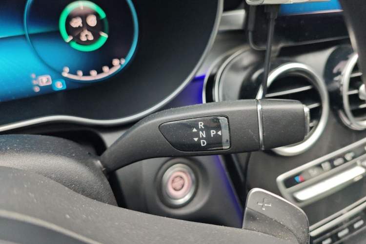 Used Mercedes-Benz C-Class 2020 Updated C 200 L Fashion Edition Gear Lever