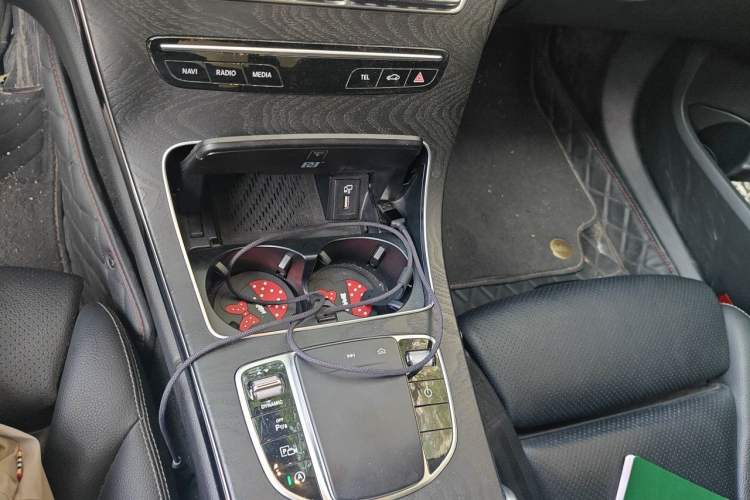 Used Mercedes-Benz C-Class 2020 Restyled C 260 L Sport Edition Gear Lever