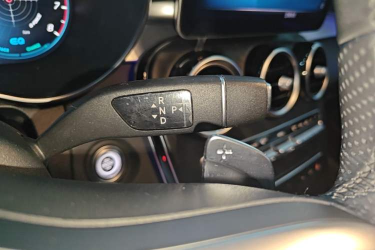 Used Mercedes-Benz C-Class 2020 Restyled C 260 L Sport Edition Gear Lever