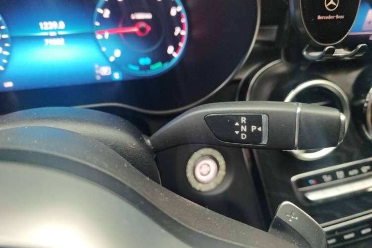 Used Mercedes-Benz C-Class 2020 C 260 L Sport Edition Gear Lever