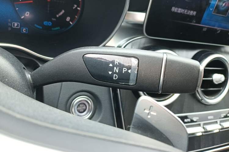 Used Mercedes-Benz C-Class 2020 Restyled C 260 L Sport Edition Gear Lever