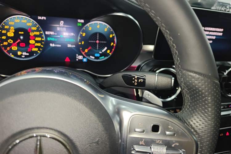 Used Mercedes-Benz C-Class 2020 Restyled C 260 L Sport Edition Gear Lever