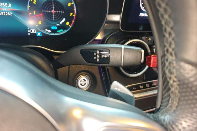 Used Mercedes-Benz C-Class 2020 Restyled C 260 L Sport Edition Gear Lever
