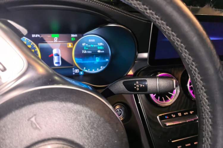 Used Mercedes-Benz C-Class 2020 Restyled C 260 L Sport Edition Gear Lever