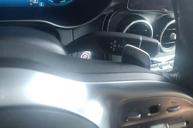 Used Mercedes-Benz C-Class 2020 C 260 L Sport Edition Gear Lever