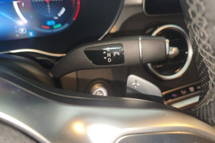 Used Mercedes-Benz C-Class 2020 C 260 Sport Edition Gear Lever