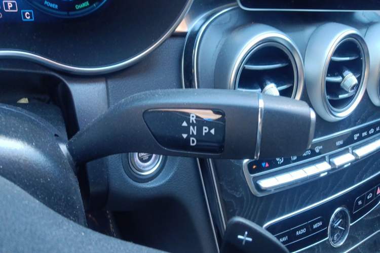 Used Mercedes-Benz C-Class 2020 Facelifted C 260 Estate Gear Lever