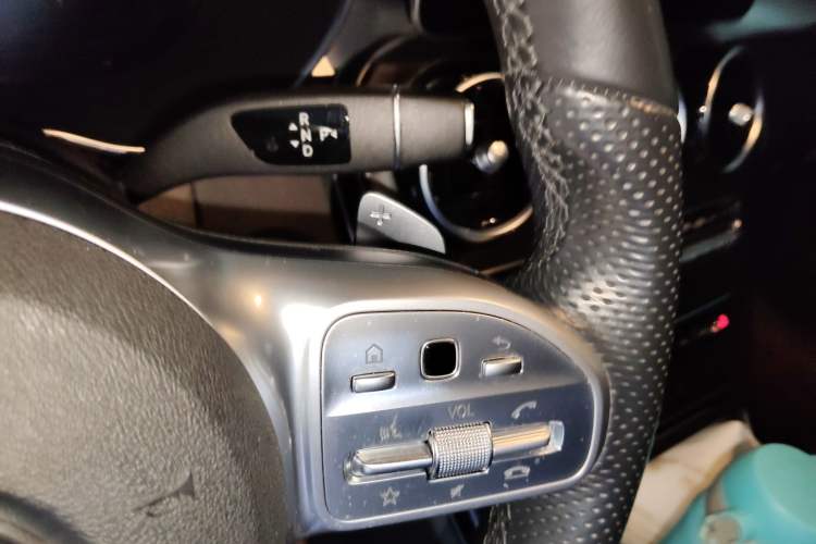 Used Mercedes-Benz C-Class 2020 C 260 L Sport Edition Gear Lever