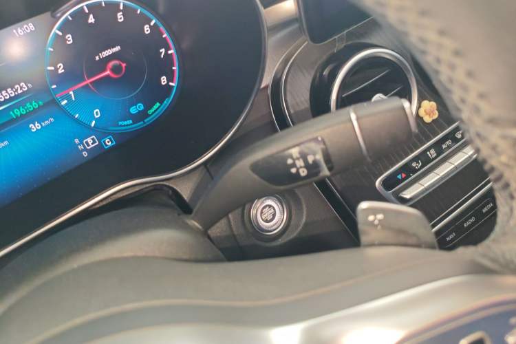 Used Mercedes-Benz C-Class 2020 Restyled C 260 L Sport Edition Gear Lever