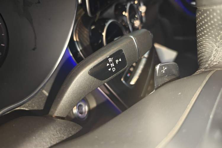 Used Mercedes-Benz C-Class 2020 Restyled C 200 L Fashion Edition Sport Version Gear Lever