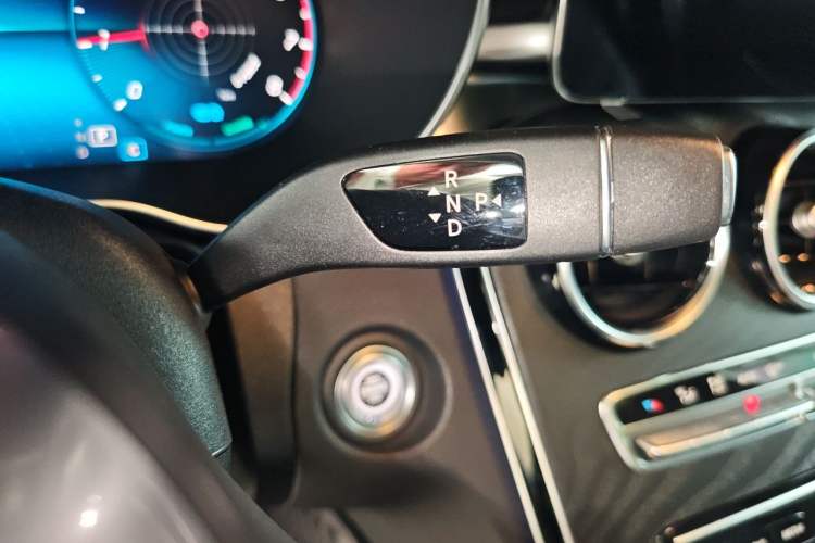 Used Mercedes-Benz C-Class 2020 Restyled C 260 L Sport Edition Gear Lever