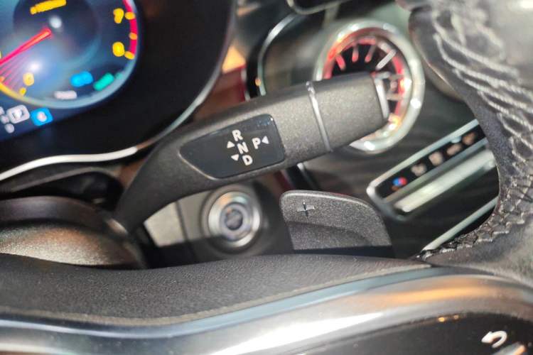 Used Mercedes-Benz C-Class 2020 Facelifted C 260 Estate Gear Lever