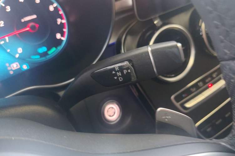 Used Mercedes-Benz C-Class 2020 Restyled C 260 L Sport Edition Gear Lever