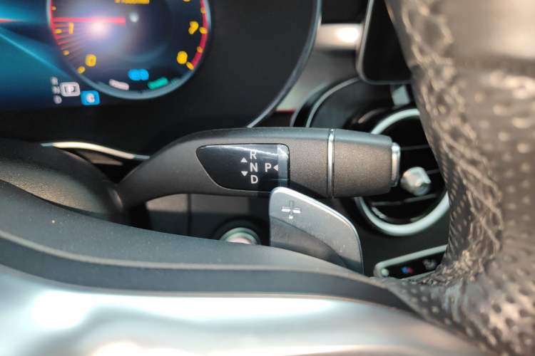 Used Mercedes-Benz C-Class 2020 Restyled C 260 L Sport Edition Gear Lever