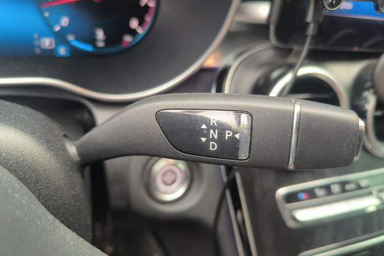 Used Mercedes-Benz C-Class 2020 Updated C 200 L Fashion Edition Gear Lever