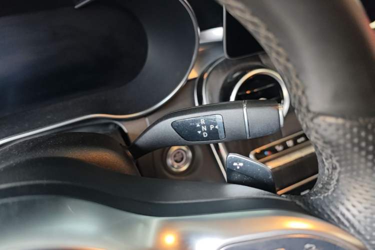 Used Mercedes-Benz C-Class 2020 Restyled C 260 L Sport Edition Gear Lever