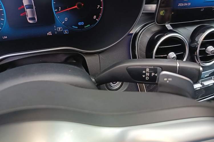Used Mercedes-Benz C-Class 2020 Restyled C 260 L Sport Edition Gear Lever