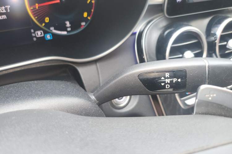Used Mercedes-Benz C-Class 2020 Updated C 200 L Fashion Edition Gear Lever