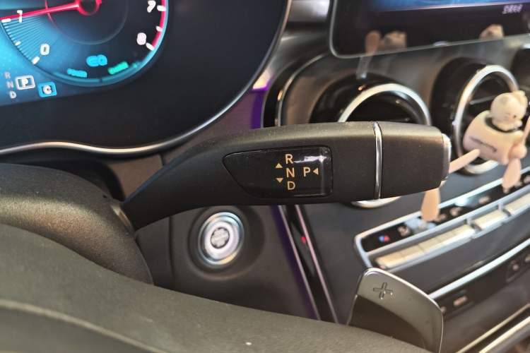 Used Mercedes-Benz C-Class 2020 Restyled C 260 L Sport Edition Gear Lever