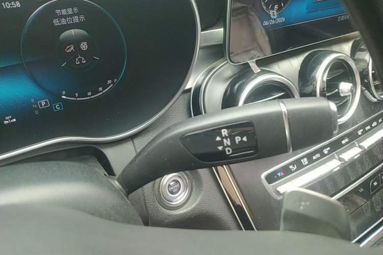 Used Mercedes-Benz C-Class 2020 Restyled C 200 L Fashion Edition Sport Version Gear Lever