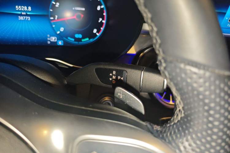 Used Mercedes-Benz C-Class 2020 C 260 L Sport Edition Gear Lever