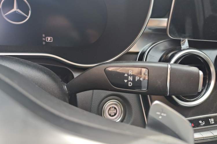 Used Mercedes-Benz C-Class 2020 Restyled C 260 L Sport Edition Gear Lever