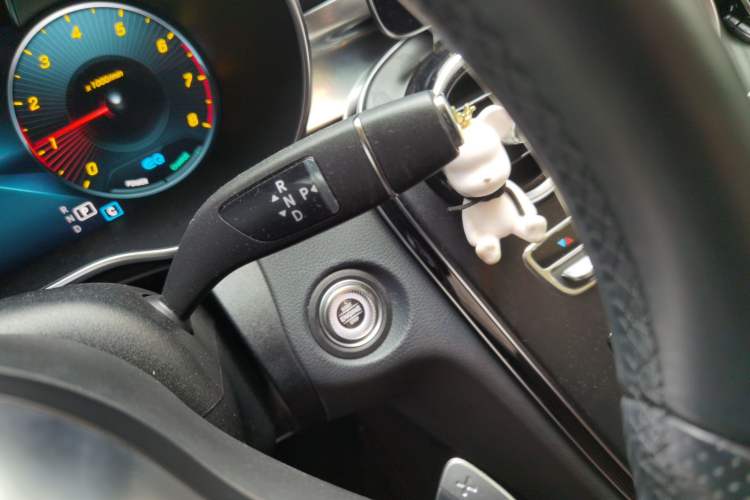Used Mercedes-Benz C-Class 2020 C 260 L Sport Edition Gear Lever